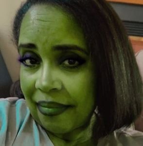 Meet your Posher, Rebecca